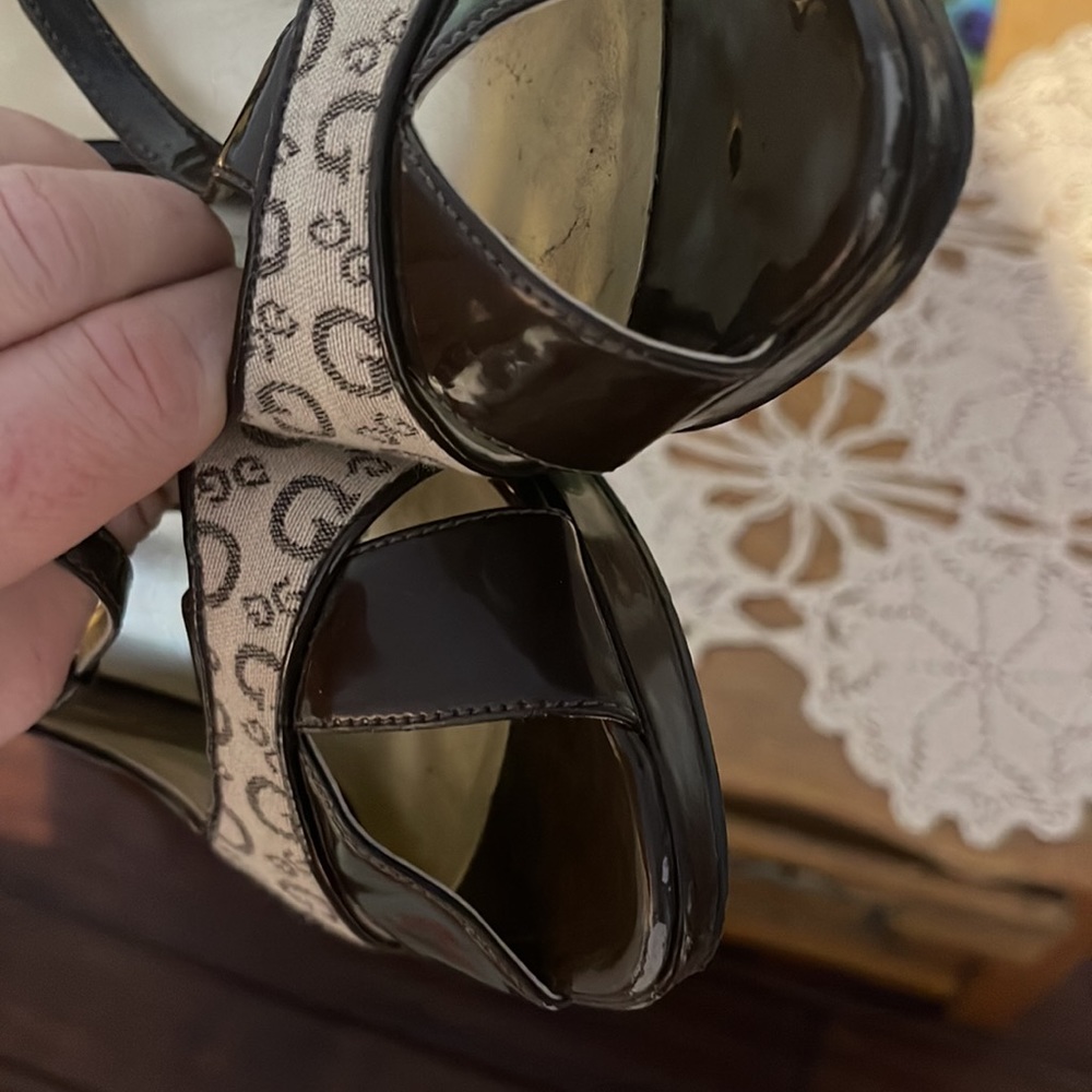 Guess high heals, - Picture 2 of 6